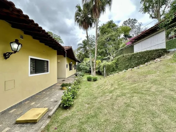 Imagem Cond Pq do Refúgio - 2.900 m² terreno, 5 suítes, piscina, quadra, pomar!