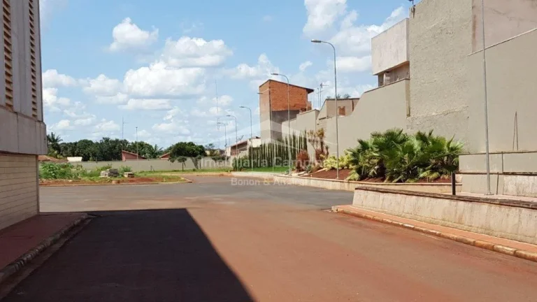 Imagem Prédio industrial/comercial diferenciado, próximo da Rodovia Professor Zeferino Vaz (SP 332), pró...