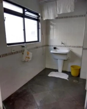 Imagem Apartamento à venda no Guarujá na Praia das Pitangueiras.