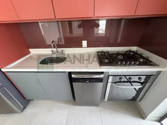 Imagem Apartamento de Luxo na Vila Nova Conceição: 2 quartos, 2 suítes, 3 salas, 3 banheiros, 2 vagas, 134m² - São Paulo-SP.