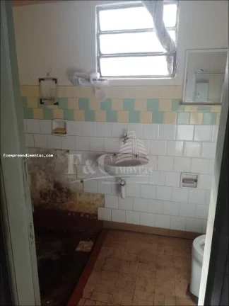 Imagem Casa para Venda em Limeira, Vila Queiroz, 4 dormitórios, 2 banheiros, 2 vagas
