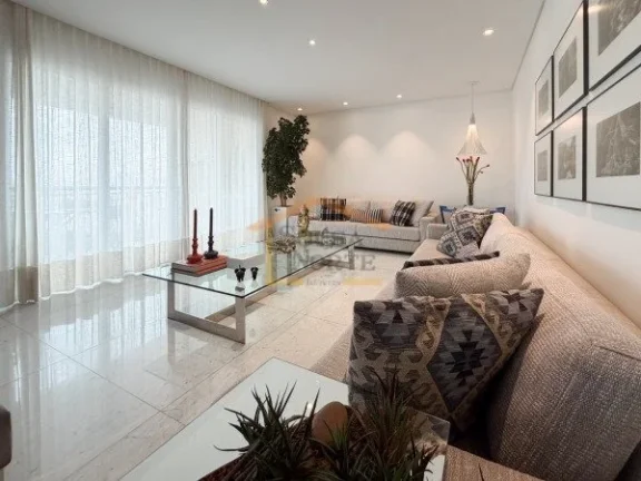 Imagem Duplex com 208 m² de área útil, distribuído em dois andares, com 4 dormitórios, sendo 3 suítes...