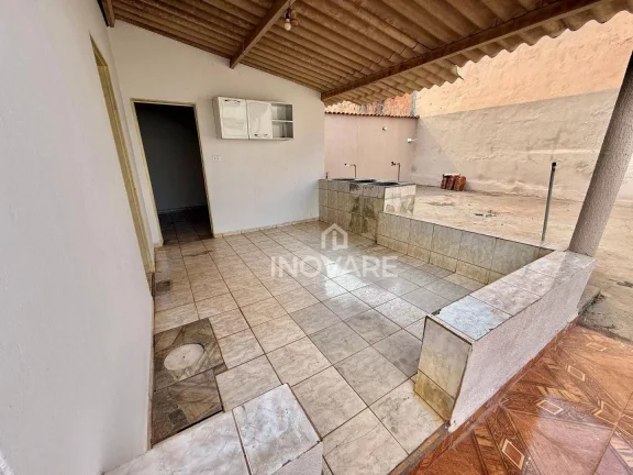 Imagem Casa com 3 dormitórios à venda, 90 m² por R$ 400.000,00 - Karfan - Itumbiara/GO