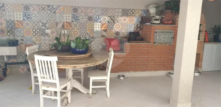 Imagem Casa à venda com 4 quartos, sendo 3 suítes, em Butantã, São Paulo - SP