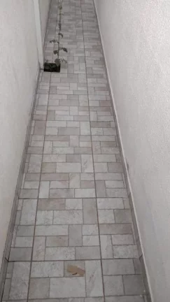 Imagem Sobrado com 2 dormitórios à venda, 60 m² por R$ 350.000,00 - Vila Colorado - Suzano/SP