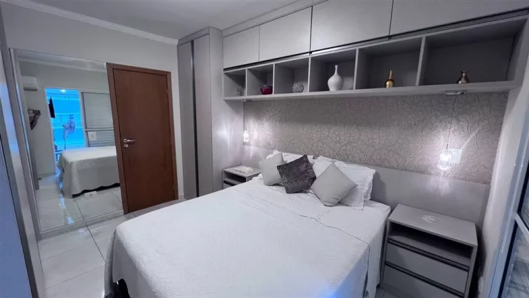 Imagem APARTAMENTO COM 145 m² - FORTE - PRAIA GRANDE SP