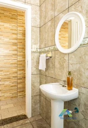 Imagem Casa Padrão Ótima Localização.