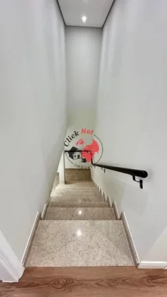 Imagem Sobrado moderno, espaçoso e recém-reformado com acabamento impecável! SAnto André bairro Camilópolis