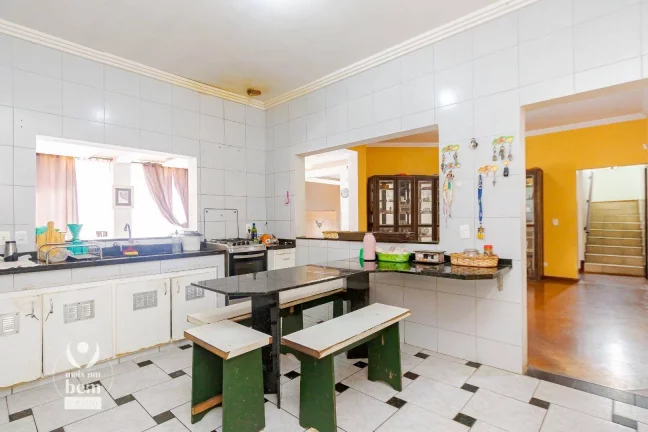 Imagem Casa de 261m² com TERRENO de 600m² 4 quartos à venda, por R$ 1.100.000,00 - Santa Felicidade - Curitiba/PR