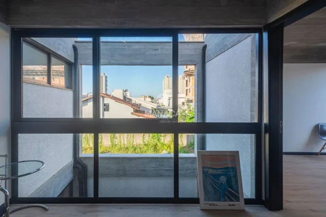 Imagem Triplex alto padrão arquitetura moderna