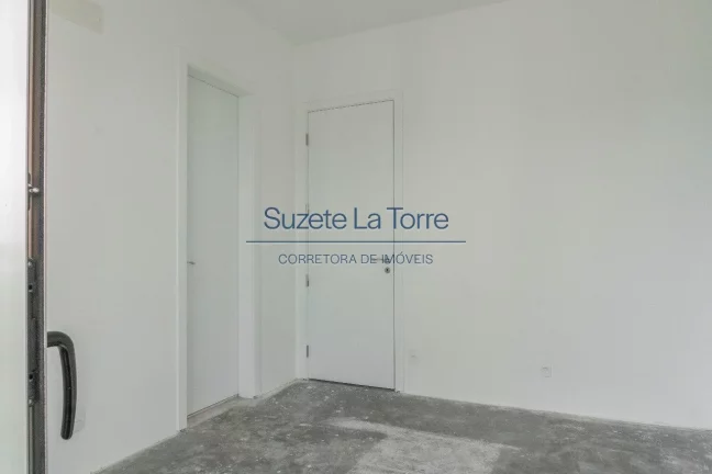 Imagem Arquitetura moderna, projetado por Pablo Slemenson e decoração de Patricia Anastassiadis, o edifí...