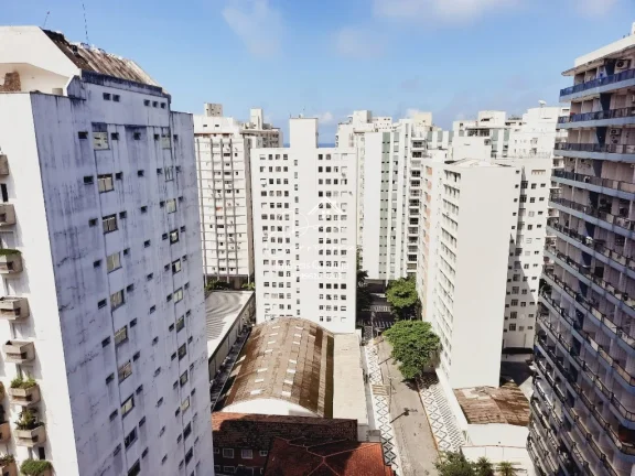 Imagem Apartamento reformado com lazer, Pitangueiras