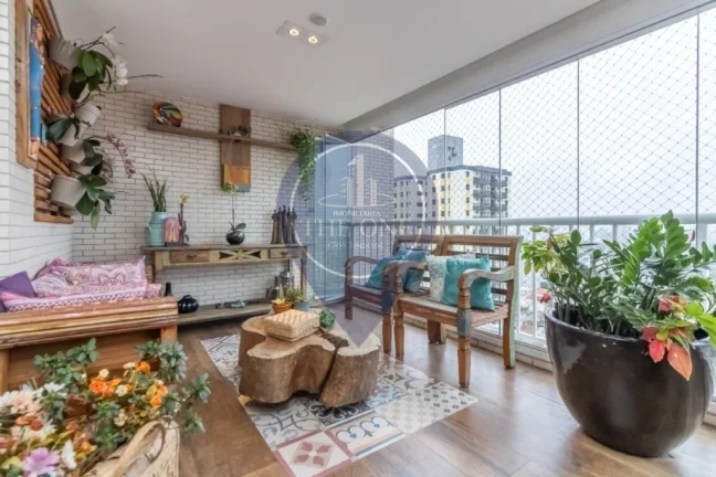 Imagem Imperdível apartamento à venda em São Paulo-SP, Vila Gumercindo: 3 quartos, 3 suítes, 2 salas, 5 banheiros, 3 vagas, 137m².