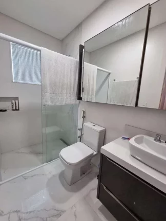 Imagem Linda Casa Alto Padrão de 460m2 à Venda, 4 Suítes, Bairro Pedra Branca em Palhoça, SC.