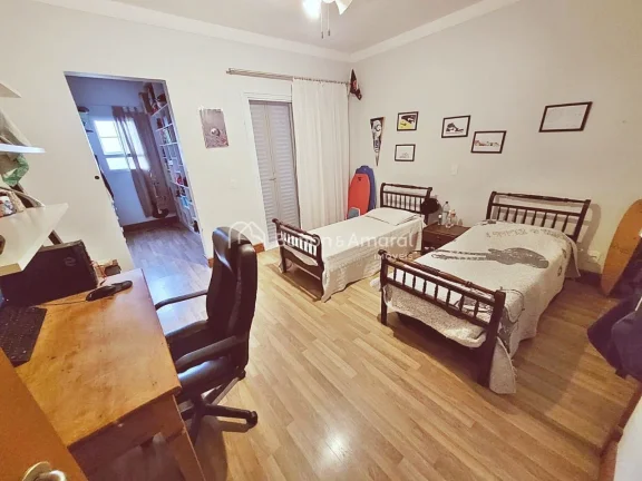 Imagem Casa no condomínio Alphaville Dom Pedro 3 em Campinas!

Casa estilo Inglês e muito aconchegante, e...