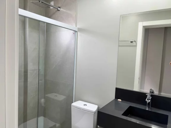 Imagem Apartamento quadra mar com 3 suítes e 2 vagas de garagem em Itapema/SC