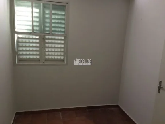 Imagem Casa à venda no bairro São Benedito, Uberaba - 2 dormitórios