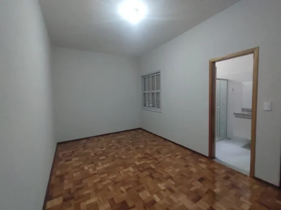 Imagem article dir tabindex=-1 

 div tabindex=-1 

 Excelente casa para locação com linda vista para o R...