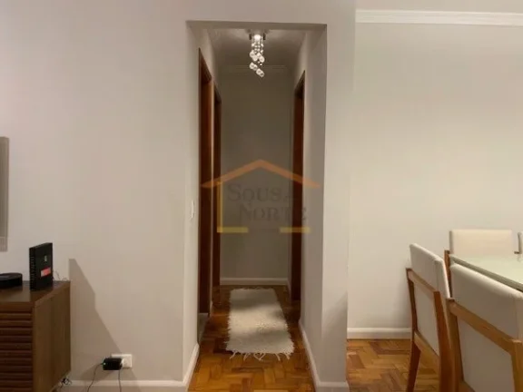Imagem Apartamento com 70m², dispõe de 2 dormitórios, 2 banheiros, sendo um deles de serviço, sala para...