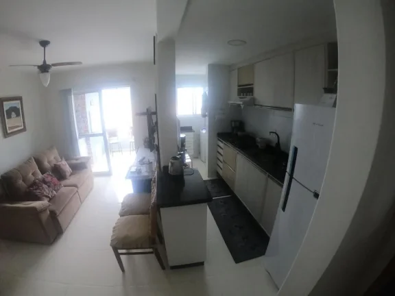 Imagem Adriano Carpes vende apartamento, com 02 quartos, sendo 01 suíte, mobiliado em excelente localização na praia de Gravatá na cidade Navegantes, Santa Catarina próximo ao parque Beto Carrero.