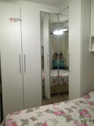 Imagem VENDO Apartamento de 55m, com armários planejados, 1 vaga
