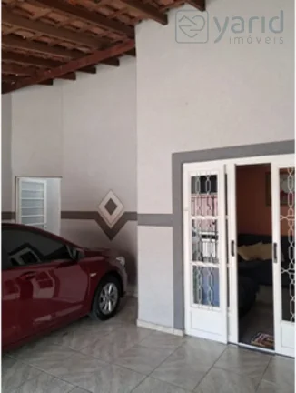 Imagem Imperdível oportunidade! Casa à venda em Jundiaí-SP, Parque Residencial Jundiaí. 2 quartos, sala, banheiro, 2 vagas. 125m².