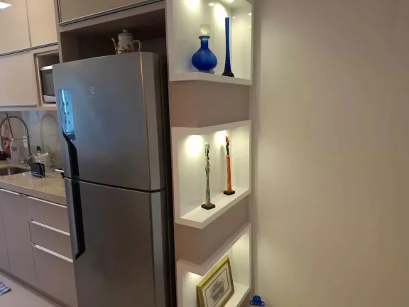 Imagem Apartamento com 2 dormitórios sendo 1 suíte e 1 vaga de garagem em Balneário Camboriú/SC