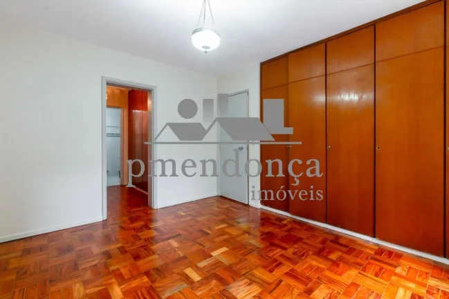 Imagem Apartamento Perdizes com 4 quartos (1 sui­te) e 2 vagas, 220m²