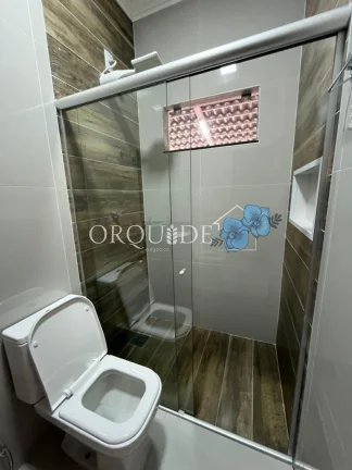 Imagem Casa à venda no bairro Eldorado em Rio Verde-GO: 3 quartos, 1 suíte, 1 sala, 2 banheiros, 4 vagas de garagem, 200m² de área