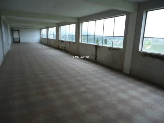 Imagem Galpão com 7800m2 em Itaquaquecetuba - SP