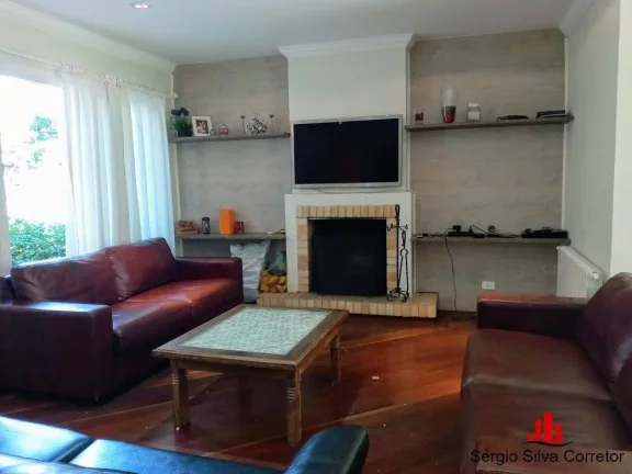 Imagem Casa a Venda com 03 suítes no Condomínio Residencial Véu da Noiva.