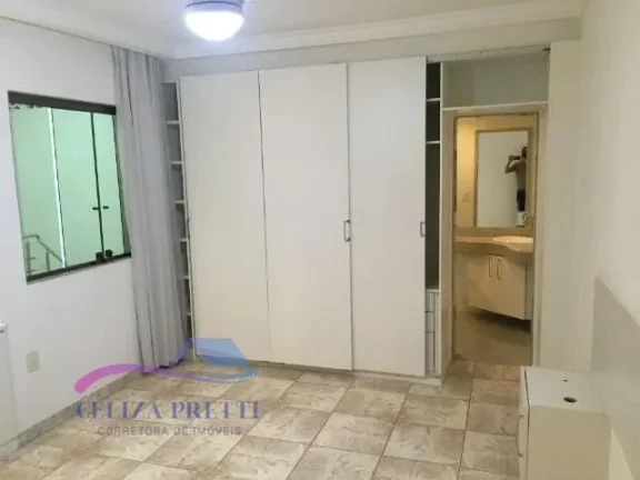 Imagem Casa de dois andares com 223m2, garagem para 4 carros, muito bem localizada em Jardim da Penha, próximo a comercio (padaria, restaurantes, supermercados, feira livre, posto de saúde, academias, farmácias etc.