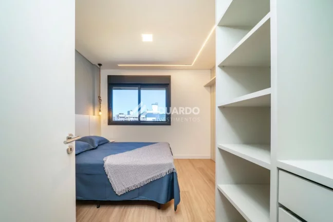 ilha Galé – Cobertura de alto padrão com 3 suítes finamente mobiliada à venda –