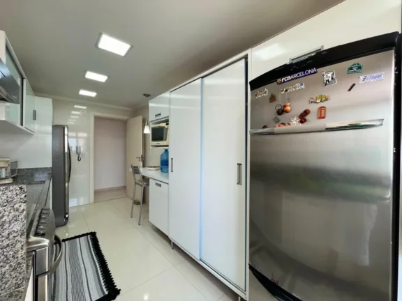 Imagem Cobertura de Luxo à Venda em Riviera de São Lourenço Módulo 03: 5 Quartos, 2 Suítes, 2 Vagas de Garagem, 243m² de Pura Sofisticação!