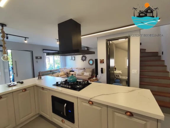 Imagem Casas a Venda em Juquehy, com 03 Suítes, churrasqueira, 02 Vagas, piscina, sauna, serviço de praia147m² de área construída | Juquehy Imobiliária