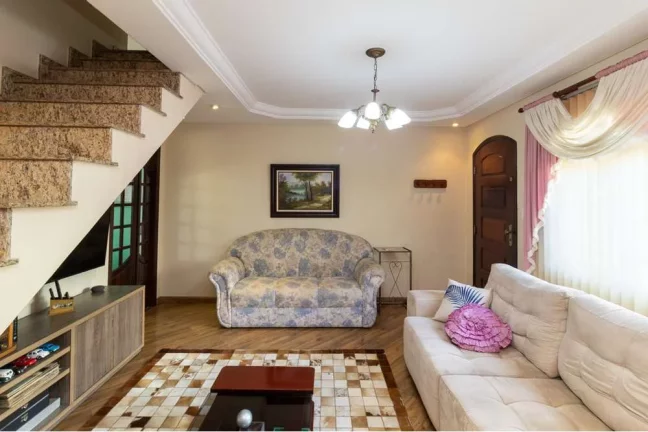 Imagem Casa Única com Piscina, Sauna e Salão de Festas no Jaraguá