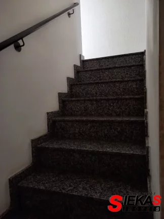 Imagem Excelente oportunidade! Casa em condomínio à venda na Vila Matilde, São Paulo-SP, com 3 quartos, 1 suíte, 2 banheiros, 4 vagas de garagem e 198m².