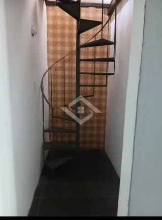 Imagem Casa Duplex de 4 Quartos para locação no Bairro São Francisco, Niterói