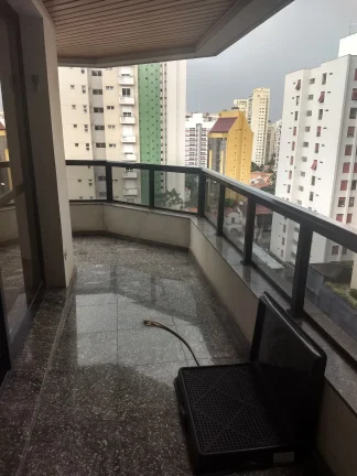 Imagem Apartamento 200 M², 4Q, 3 Suítes, 2 Salas, 5 Banheiros, 3 Vagas, Lareira, Suíte Master com Hidromassagem, Varanda Gourmet, Piscina, Academia, Quadra.