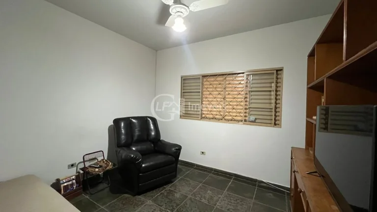 Imagem Espetacular casa à venda em Campo Grande-MS, Vila Giocondo Orsi: 4 quartos, 1 suíte, 3 salas, 3 banheiros, 3 vagas, 205m²!