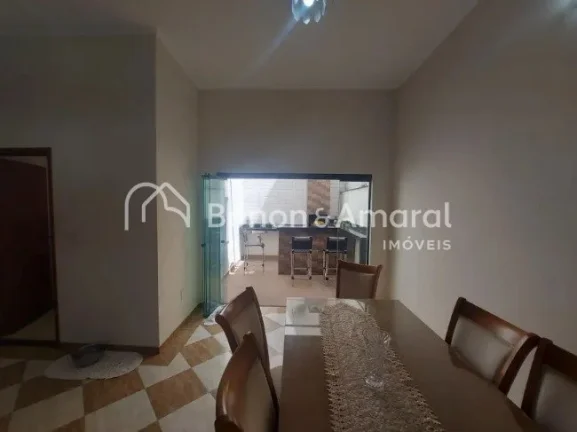 Imagem Excelente sobrado à venda no Bairro Jardim Chapadão, repleto de armários. A casa conta com três ...