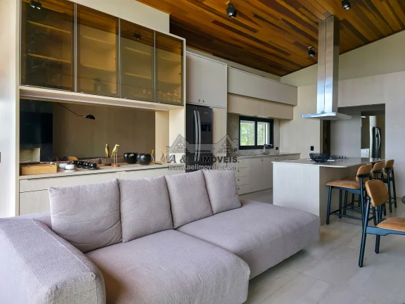 Imagem Casa Campos do Jordão vista panorâmica 3 suítes mobiliada 6 vagas
