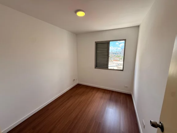 Imagem Apartamento à Venda em São Paulo-SP na Chácara Califórnia: 2 Quartos, 1 Sala, 1 Banheiro, 1 Vaga de Garagem!