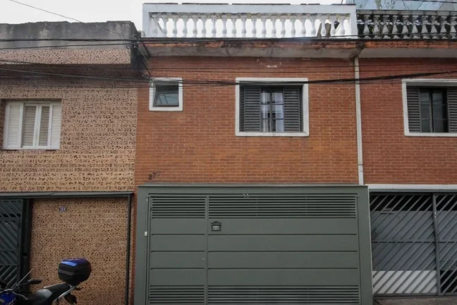 Imagem Lindo Sobrado na Vila Formosa, com 3 dorm, 2 suítes, são 3 pavimentos, com terraço e 2 vagas de garagem.
