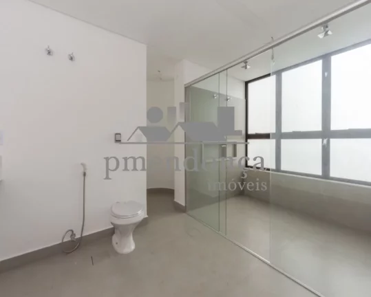 Imagem Excelente apartamento com 326m², 4 suítes e 3 vagas livres + depósito