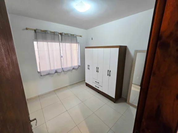 Imagem Apartamento semi mobiliado com 2 dormitórios e 1 vaga no Santa Regina em Camboriú/SC
