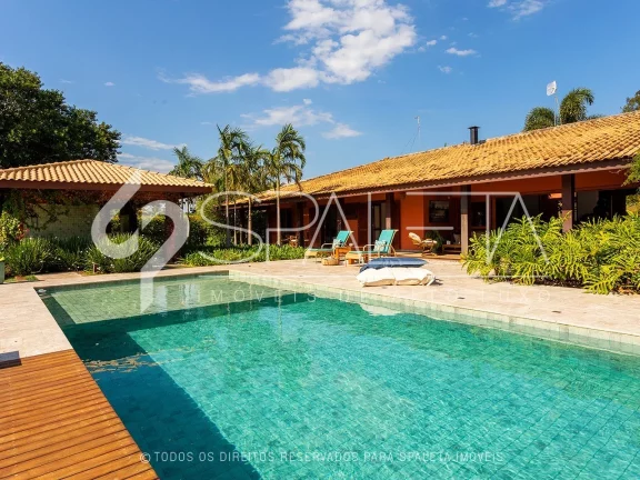 Imagem Seu refúgio exclusivo com vista deslumbrante para a Represa de Avaré! Propriedade de 20.000 m² com marina particular esperando por você