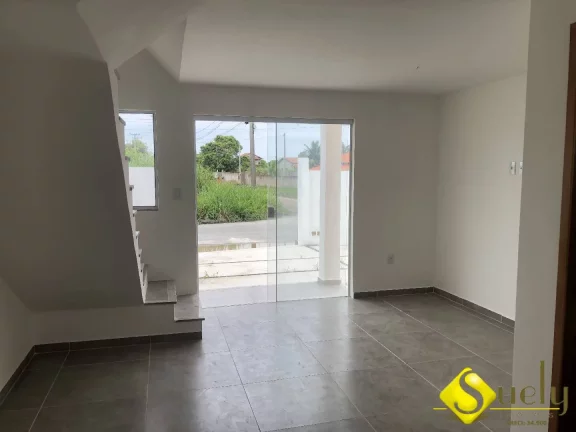 Imagem Lindo sobrado em terreno de esquina com dois quartos!