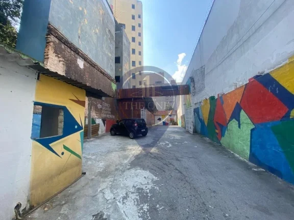 Imagem Galpão comercial à venda ou locação em São Paulo-SP, no Campos Elíseos: 1 sala, 2 banheiros, 422m² de área.