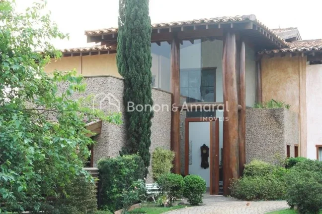 Imagem Casa em condomínio com 1000 m² e 7 quartos